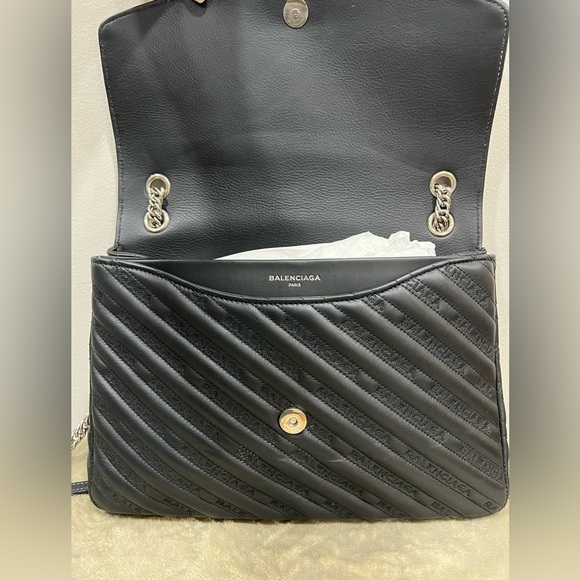 Balenciaga Lock Round Large Leather Shoulder Bag - Picture 7 of 9